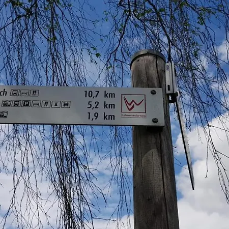 Wanderurlaub Oder Erholung Auf Dem Pontohof Im Lahntal Bei Appartement *