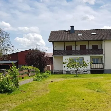 Appartement Wanderurlaub Oder Erholung Auf Dem Pontohof Im Lahntal Bei *