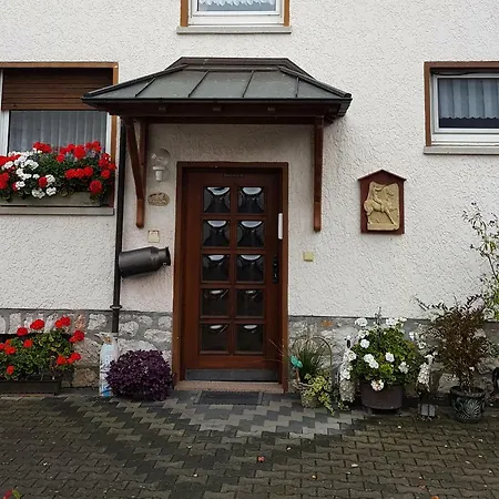Wanderurlaub Oder Erholung Auf Dem Pontohof Im Lahntal Bei Appartement